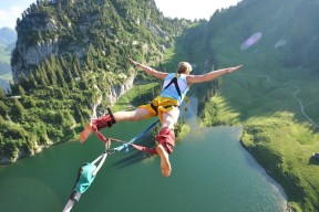 米兰体育网页版(官方}-中国男篮注重阵容磨合打造高效配合，中国男篮的